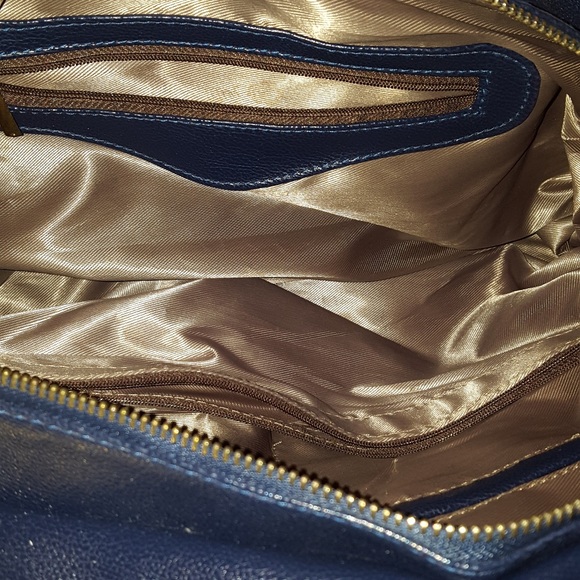 Handbag - Picture 6 of 6